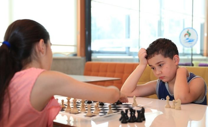 Dünya çapında satranç sporcuları yetiştirilecek
