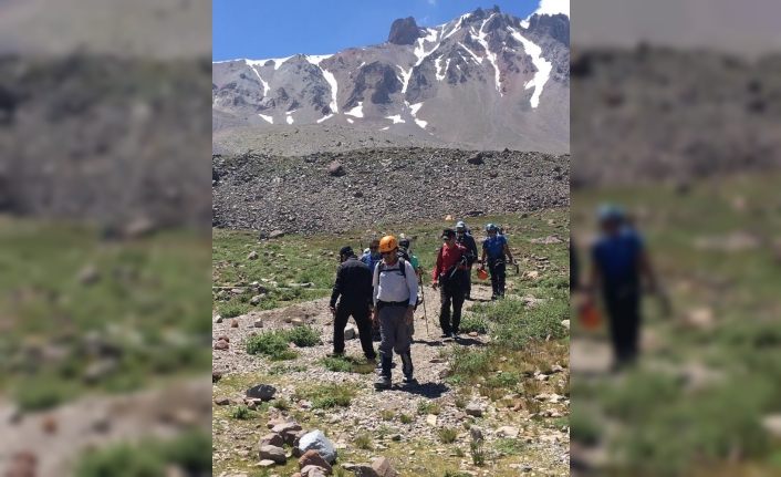 Erciyes Dağı’nda yaralanan dağcı tedavi altına alındı