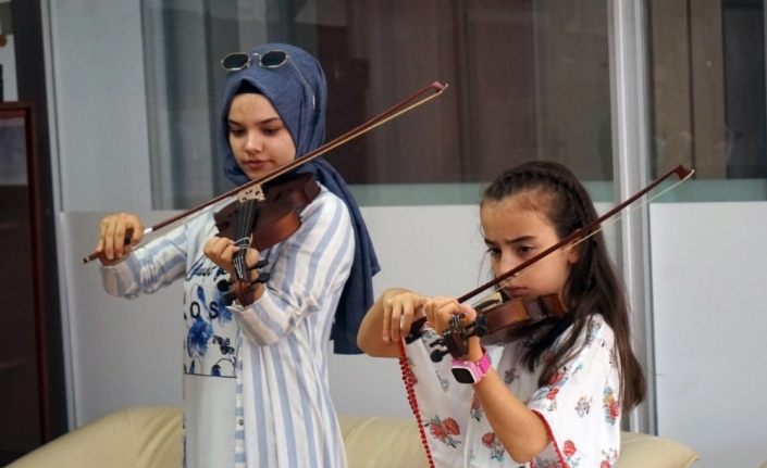 Nevşehir Belediyesi, geleceğin sanatçılarını yetiştiriyor