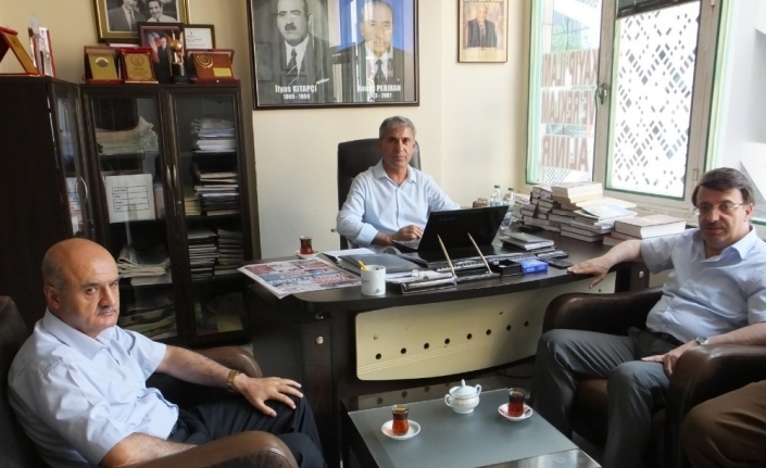 Türkmenoğlu’ndan 82 yaşına ulaşan Vansesi Gazetesi’ne tebrik ziyareti