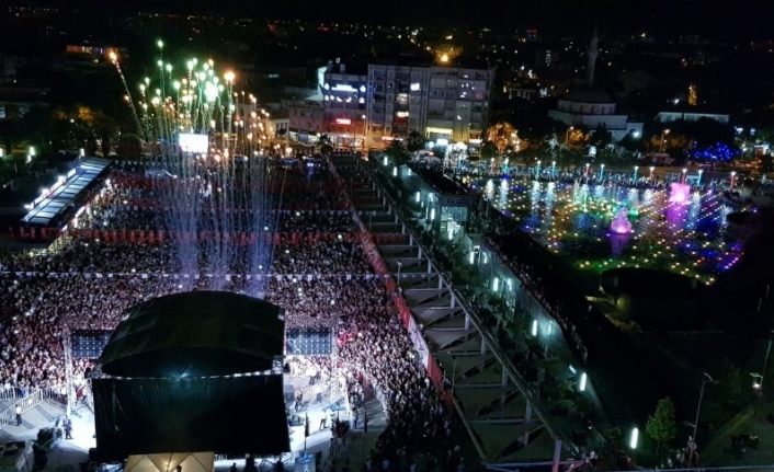 Aydın Büyükşehir Belediyesi’den renkli kutlama