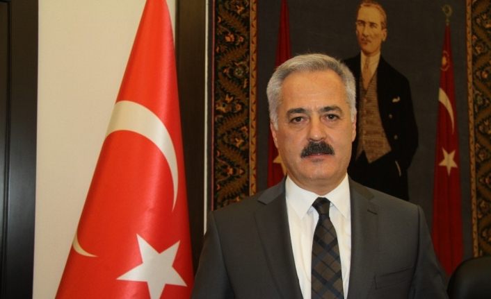 Isparta Valisi Seymenoğlu ve Belediye Başkanı Başdeğirmen’den Kurban Bayramı mesajları