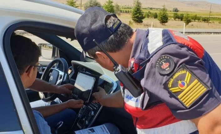 Jandarma trafik ekiplerinden Kurban Bayramı öncesi huzur denetimi