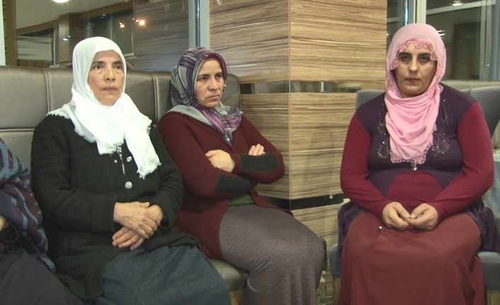 Diyarbakır'da evlat nöbetini tutan anneler, yeni yıla buruk girdi