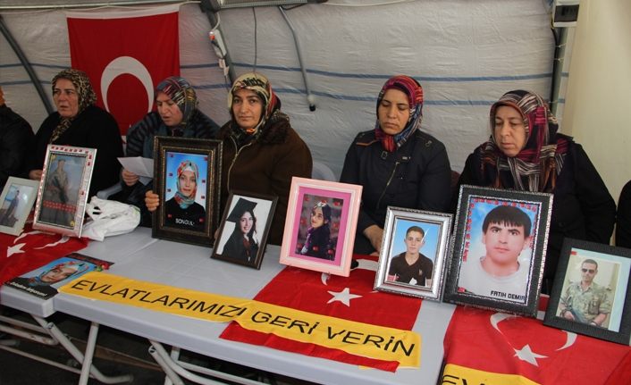 HDP önündeki ailelerin evlat nöbeti 133'üncü gününde