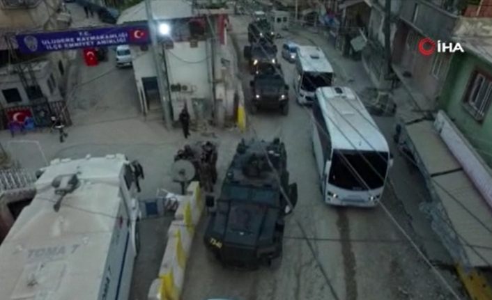 Şırnak'ta kaçakçılık ve terörle mücadele operasyonu: 33 gözaltı