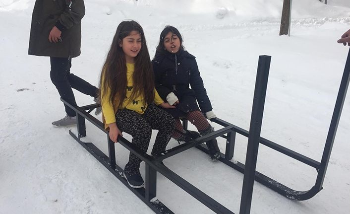 Van'da okullar kar yağışı nedeniyle tatil edildi | Van haber