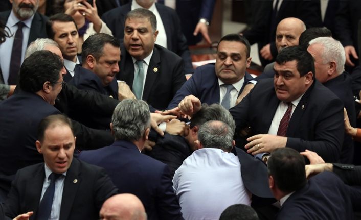 Cumhurbaşkanı Erdoğan'dan CHP'li Özkoç hakkında 1 milyon liralık manevi tazminat davası