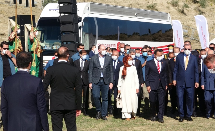 Cumhurbaşkanı Erdoğan Ahlat'taki etkinlik alanına geldi