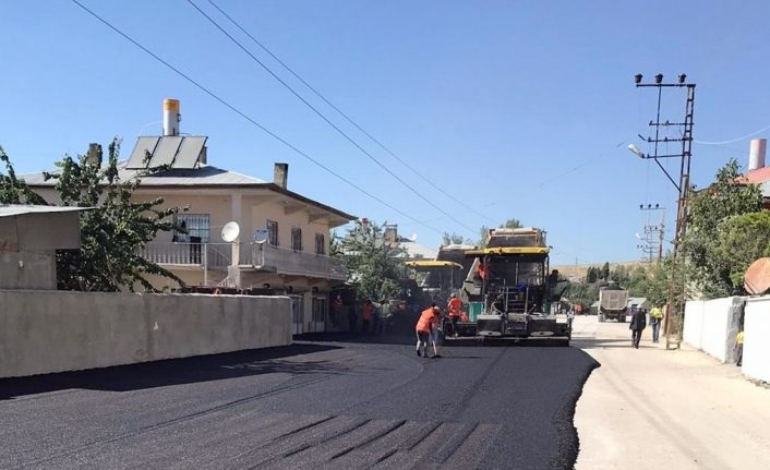  Van Büyükşehir Belediyesinden yol asfaltlama çalışması