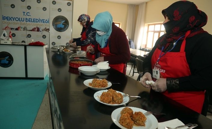 İpekyolu Belediyesinden 'İpek Kadınlar Yöresel Yemek Yarışması'
