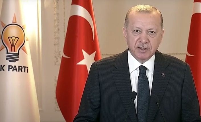 Erdoğan'dan sert eleştiri: Sosyal medya silahşörleri sus pus kesildiler