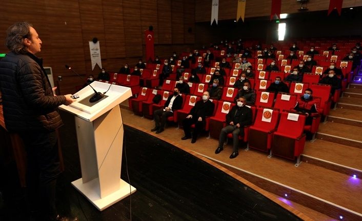 Van Büyükşehir Belediyesi personeline biyosidal eğitimi verdi