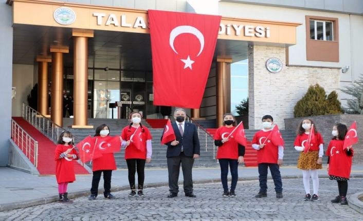 Kayseri'de Talaslı öğrencilerden İstiklal Marşı klibi