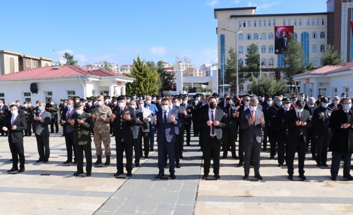 Siirt'te Çanakkale Şehitleri'ne saygı atışı