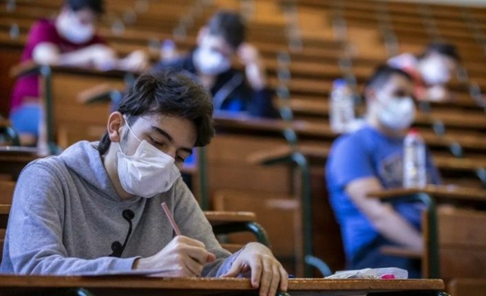 Van'daki veliler, öğrencilerden stresli! Pandemi gölgesinde sınava hazırlık