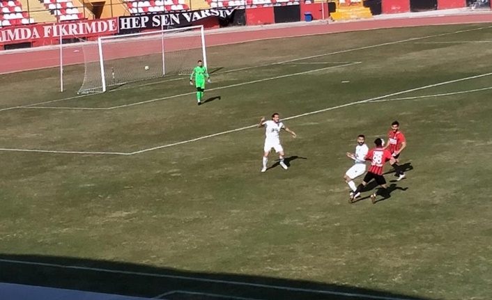 Vanspor FK, Bayburt Özel İdare Spor ile berabere kaldı