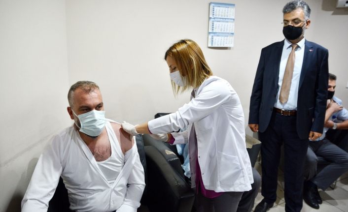 Bursa’da ulaştıran ekibe mobil aşı