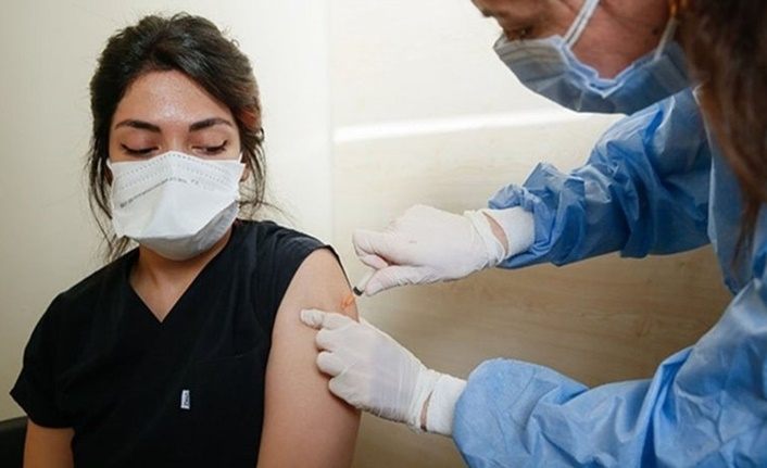 Haydi gençlik aşıya! 18 yaş için aşı randevuları bugün açıldı