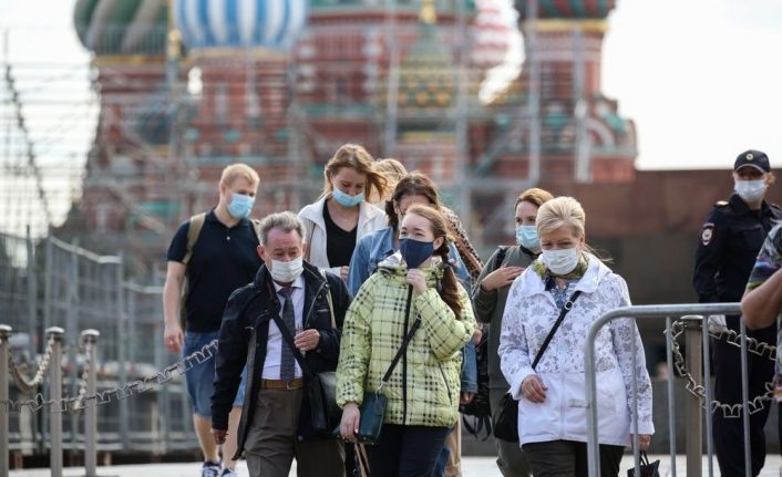 Rusya’dan flaş karar: Aşı olmayana iş yok