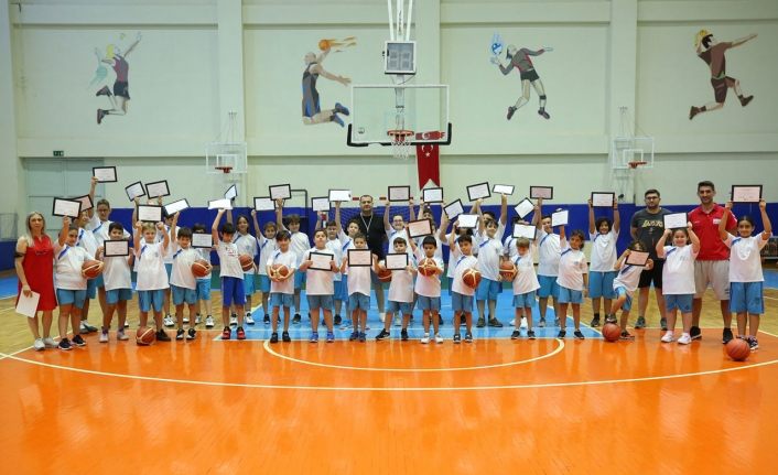 Bursa Nilüfer’de Yaz Spor Okulları’nda ilk dönem bitti
