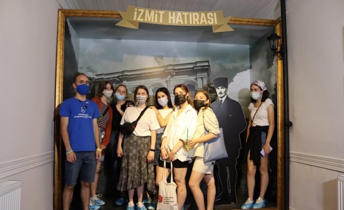 Ukraynalı öğrenciler Atatürk Evi’ne hayran kaldı