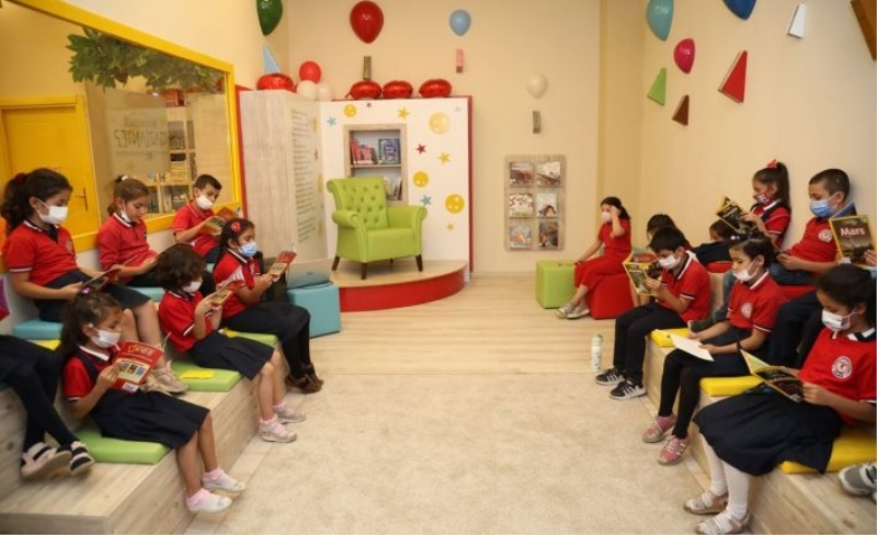Gaziantep’te AVM’de çocuk kütüphanesi açıldı