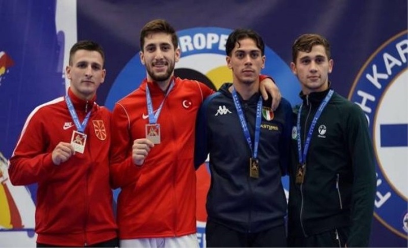 Kağıtspor'un karatecileri Avrupa'dan madalyayla döndü