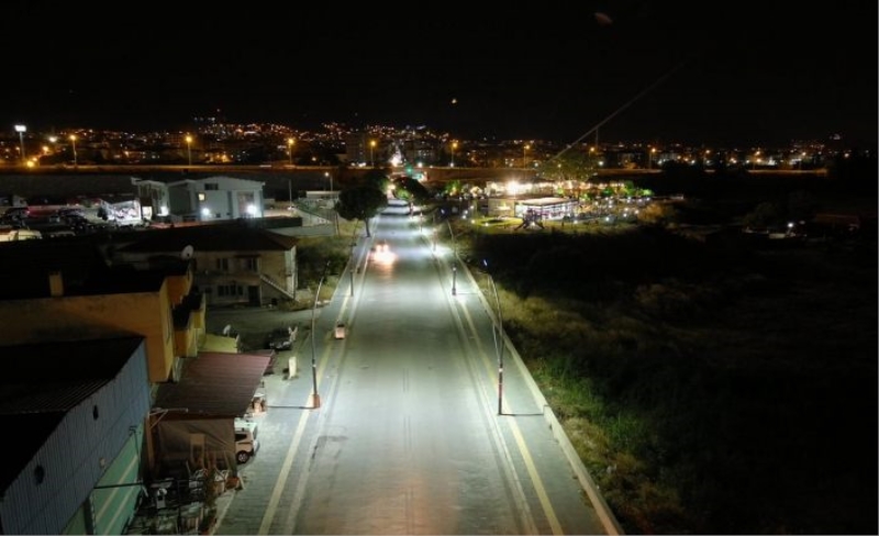 Manisa Soma’da Atatürk Caddesi aydınlandı