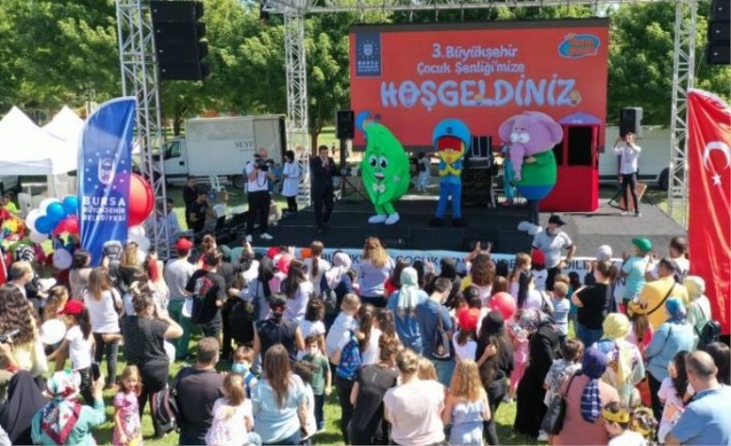 Bursa'da yaz tatiline 'Kral Şakir'li veda