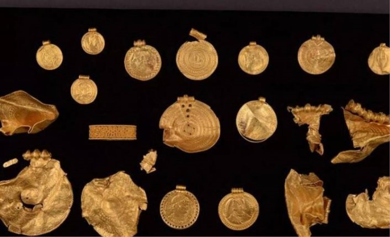 Danimarka'da altın hazine keşfedildi