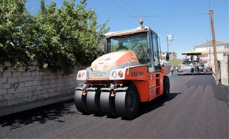 Van'da 4 sokakta asfaltlama çalışmaları tamamlandı