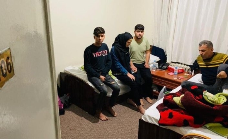 Bitmiyorlar! Van'da bir otelde arama: 15 düzensiz göçmen yakalandı