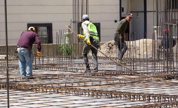 Türkiye’yi etkisi altına alan kavurucu hava dalgası nedeniyle Van’da da