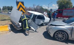 Edinilen bilgilere göre, kaza Erciş Şeker Fabrikası kavşağında meydana geldi.
