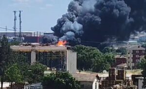 Kocaeli’de Gebze ilçesi Balçık Mahallesi’nde faaliyet gösteren bir boya fabrikasında