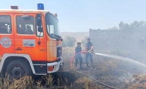Edinilen bilgiye göre yangın, Tuşba ilçesine bağlı Güvençli Mahallesi’nde çıktı.