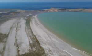 Adilcevaz ilçesinde bulunan ve yüzlerce kuş türüne ev sahipliği yapan