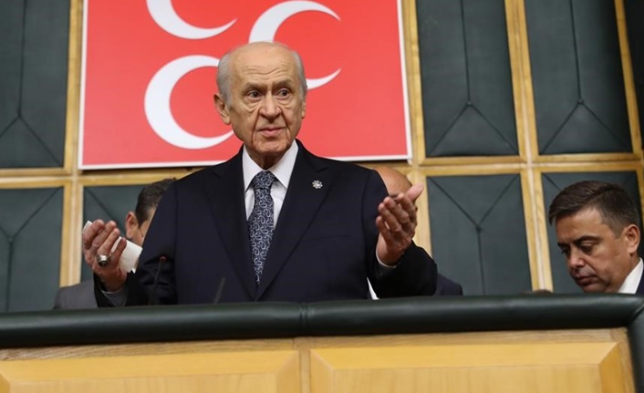 Siyasilerden 15 Temmuz’un yıl dönümü dolayısıyla mesajlar gelmeye devam ediyor.