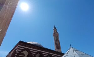 Cuma gününün gelmesiyle, cuma mesajı araştırmaları da başladı. Müslüman alemi