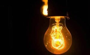 Van’da her gün elektrik kesintileri yaşanmaya devam ediyor… Sürekli bakım