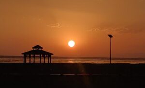 Türkiye’de gün batımının en güzel yaşandığı yerlerden biri olan, adını