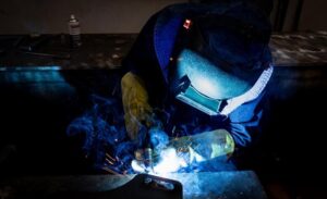 Fabrikalarda yetişmiş ara eleman sorunu her geçen gün büyürken, Liselere