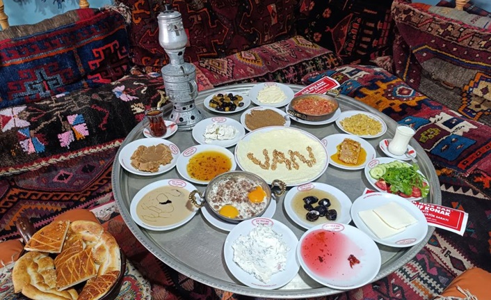 Van’ın en önemli zenginliklerinden biri olan Van kahvaltısı, kentin en
