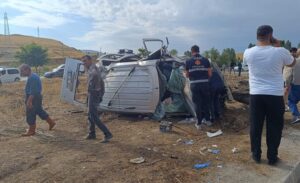 Edinilen bilgiye göre kaza, Van-Erciş karayolu üzerinde Alaköy-Yumrutepe Mahallesi kavşağında