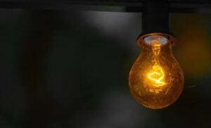 Van’da her gün elektrik kesintileri yaşanmaya devam ediyor… Sürekli bakım