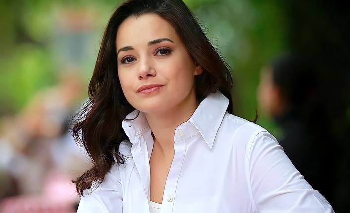 Oyuncu Özgü Namal 2014 yılında nefes terapisti Ahmet serdar Oral ile