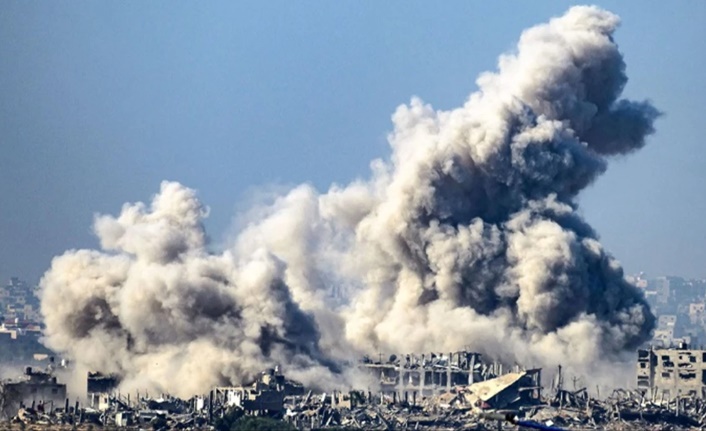 Gazze’ye aylardır bomba üstüne bomba yağdıran ve on binlerce sivili