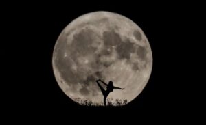 Van semalarında 2024 yılının en büyük ve parlak ayı “Süper