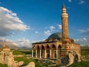 Hayırlı cumalar! Duygu dolu yeni, anlamlı ve dualı cuma mesajları ile sözleri